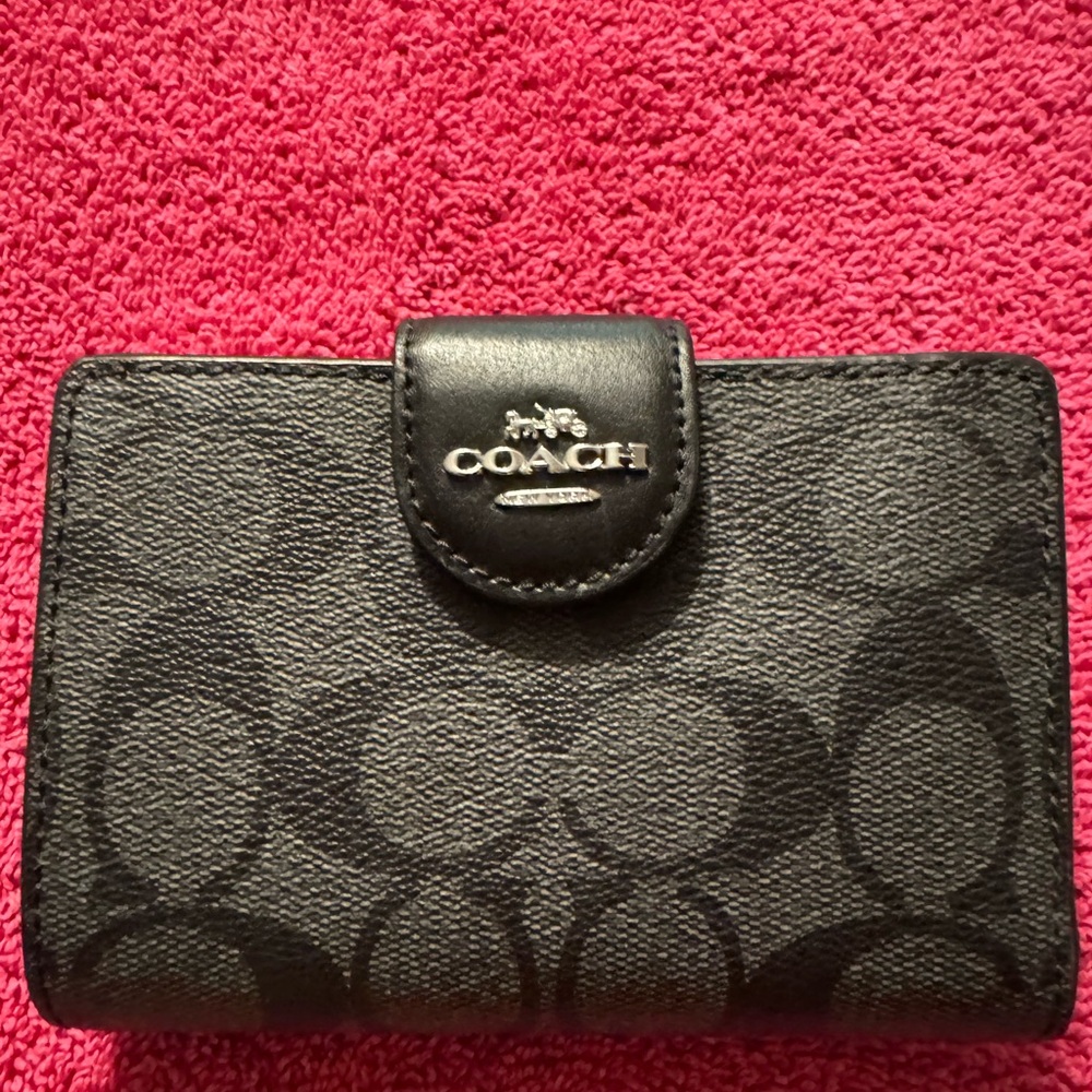 COPY - Wallet - Picture 4 of 8
